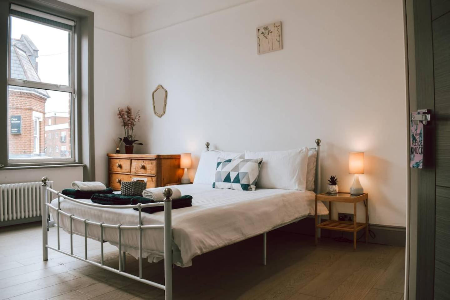 The Twickenham Apartment Near Strawberry Hill Esterno foto