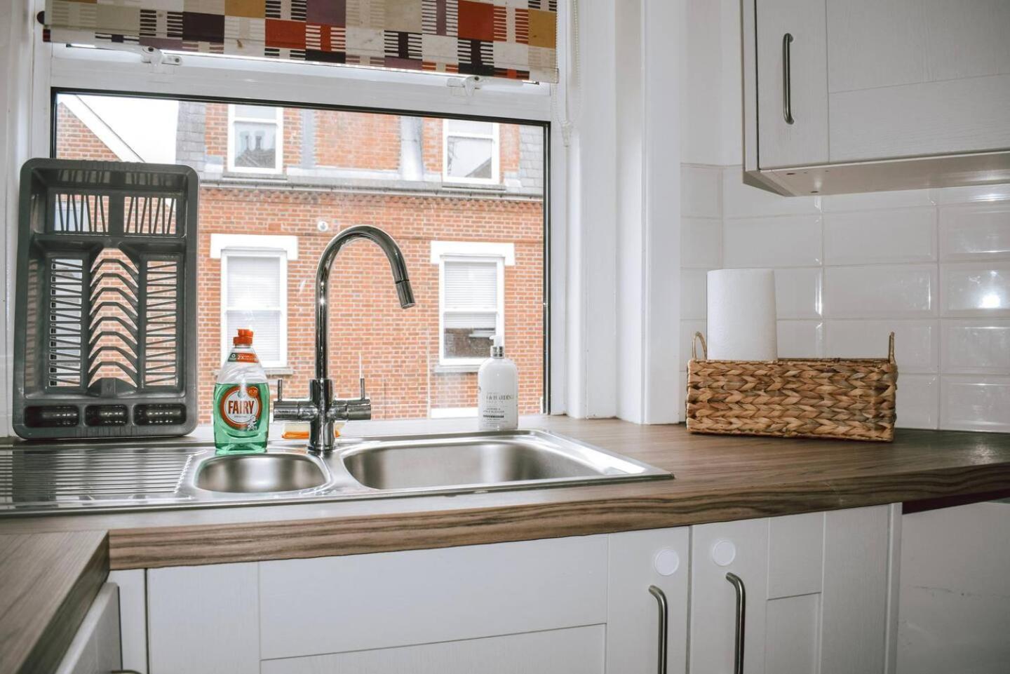 The Twickenham Apartment Near Strawberry Hill Esterno foto